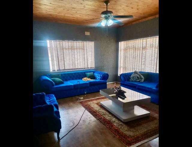 3 BEDROOM HOUSE FOR SALE IN VANDERBIJLPARK CW 5